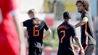 Jong Oranje: Van 1:4:2:3:1/1:3:4:3 naar 1:4:2:2:2
